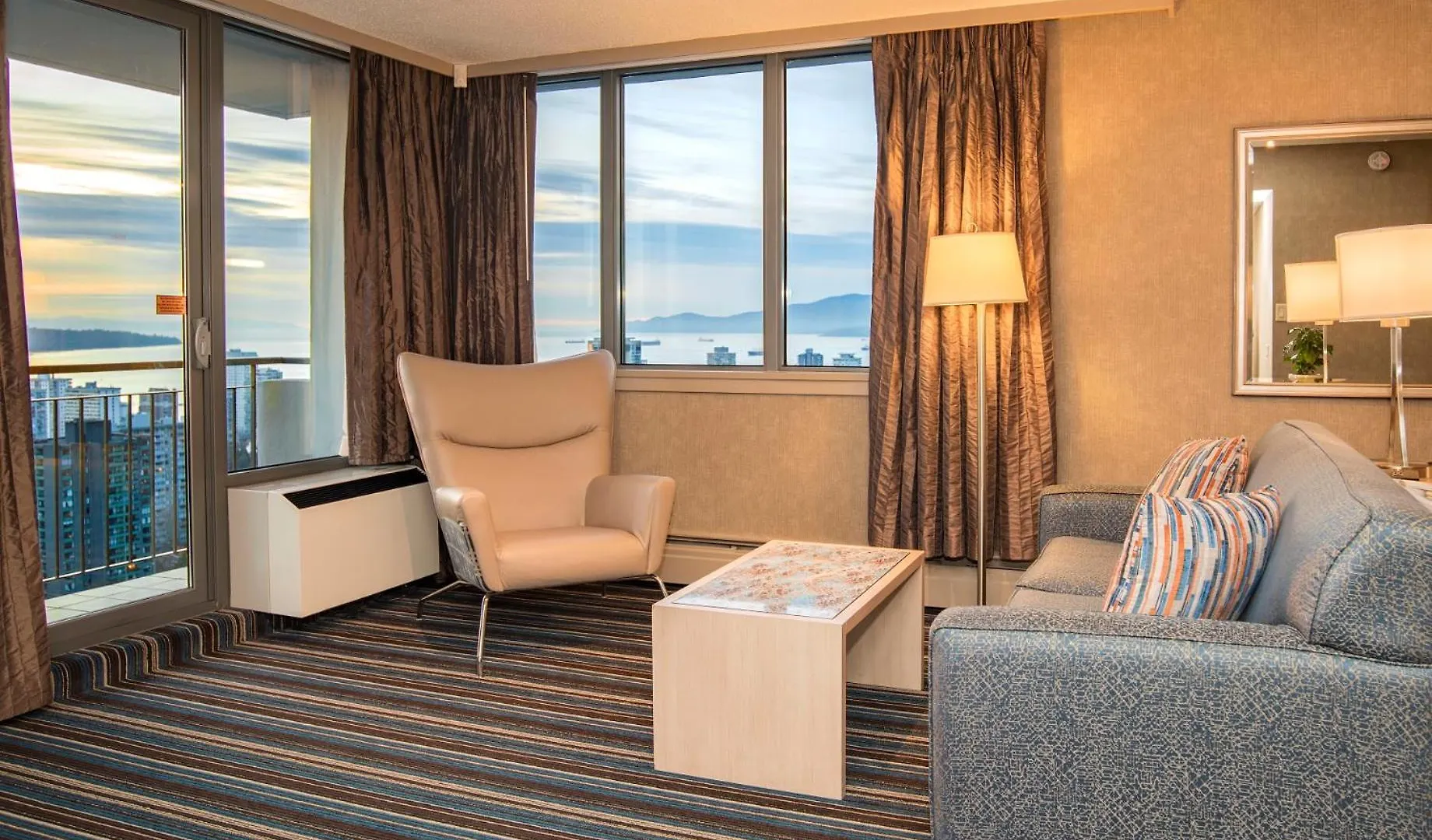 Blue Horizon Hotel Vancouver Canada