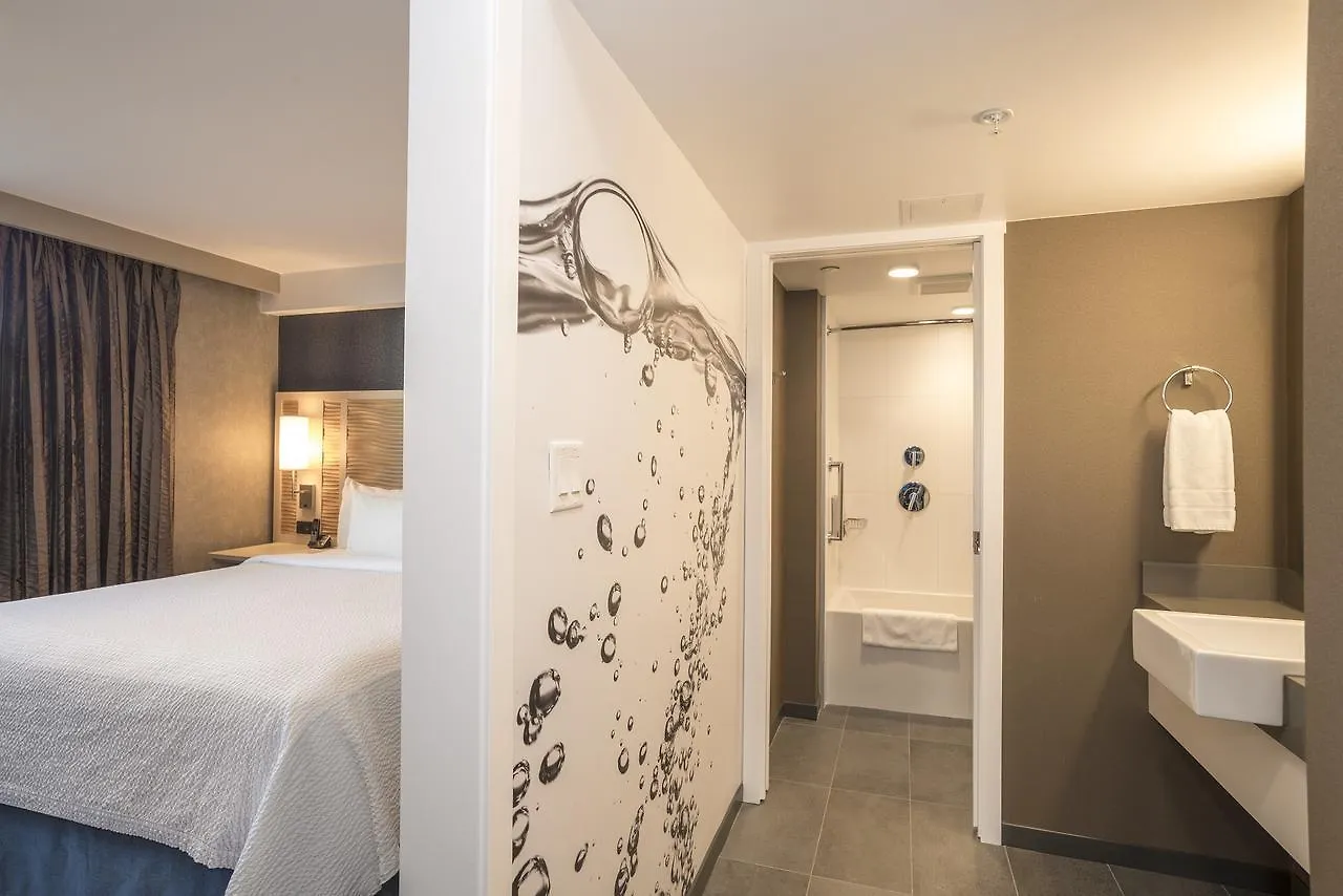 Blue Horizon Hotel Vancouver